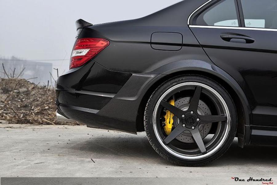  Mercedes-Benz C63 AMG by RENNtech 2012 года  (фото 6 из 11)